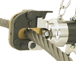 コードレス・電動油圧式ワイヤーロープカッターイメージ